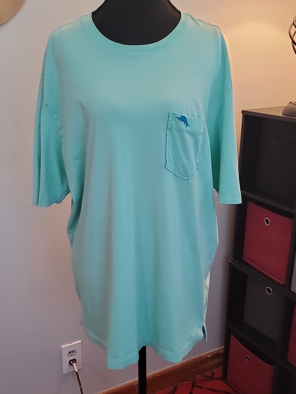 Tommy Bahama Men's  Seafoam Green Short Sleeve Pocket Tee Size Large